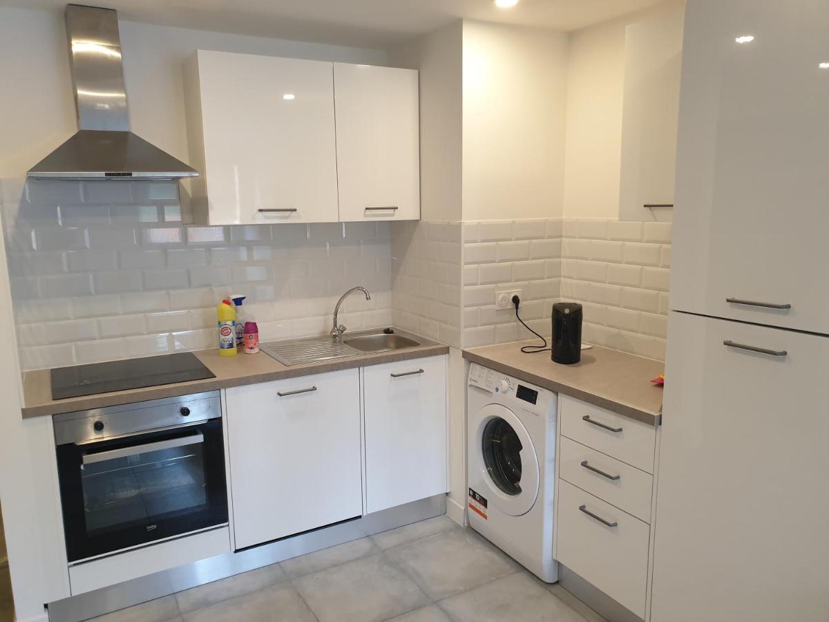 Appartements Renove 2023 Proche Aeroport 5Min, Gare Sncf 2 Min, Tramway Au Pied De L'Immeuble , Parking Possible, Renovated Apartments 2023 Near The Airport 5 Min, Train Station 2 Min, Tram Next To The Building 1 Min, Parking Possible Ніцца Екстер'єр фото