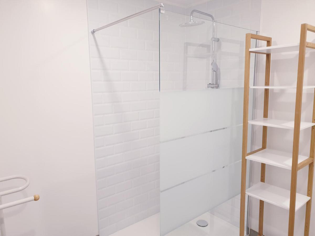 Appartements Renove 2023 Proche Aeroport 5Min, Gare Sncf 2 Min, Tramway Au Pied De L'Immeuble , Parking Possible, Renovated Apartments 2023 Near The Airport 5 Min, Train Station 2 Min, Tram Next To The Building 1 Min, Parking Possible Ніцца Екстер'єр фото