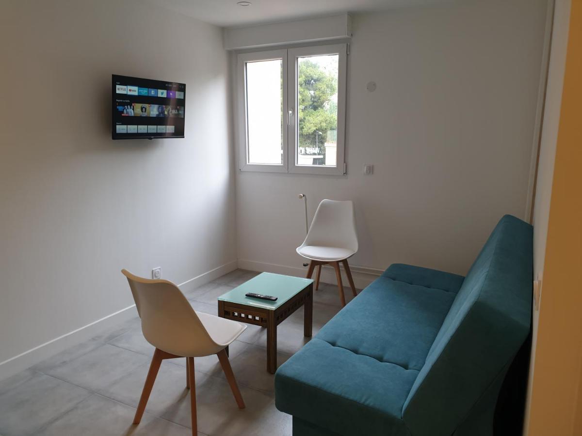 Appartements Renove 2023 Proche Aeroport 5Min, Gare Sncf 2 Min, Tramway Au Pied De L'Immeuble , Parking Possible, Renovated Apartments 2023 Near The Airport 5 Min, Train Station 2 Min, Tram Next To The Building 1 Min, Parking Possible Ніцца Екстер'єр фото
