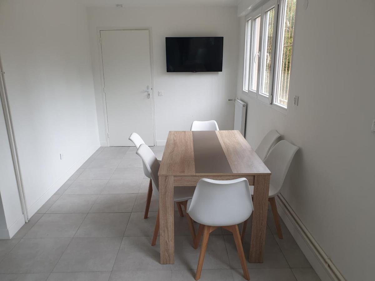 Appartements Renove 2023 Proche Aeroport 5Min, Gare Sncf 2 Min, Tramway Au Pied De L'Immeuble , Parking Possible, Renovated Apartments 2023 Near The Airport 5 Min, Train Station 2 Min, Tram Next To The Building 1 Min, Parking Possible Ніцца Екстер'єр фото