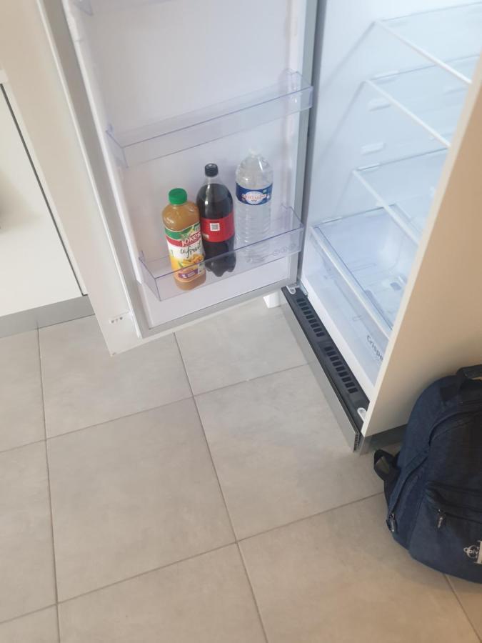 Appartements Renove 2023 Proche Aeroport 5Min, Gare Sncf 2 Min, Tramway Au Pied De L'Immeuble , Parking Possible, Renovated Apartments 2023 Near The Airport 5 Min, Train Station 2 Min, Tram Next To The Building 1 Min, Parking Possible Ніцца Екстер'єр фото