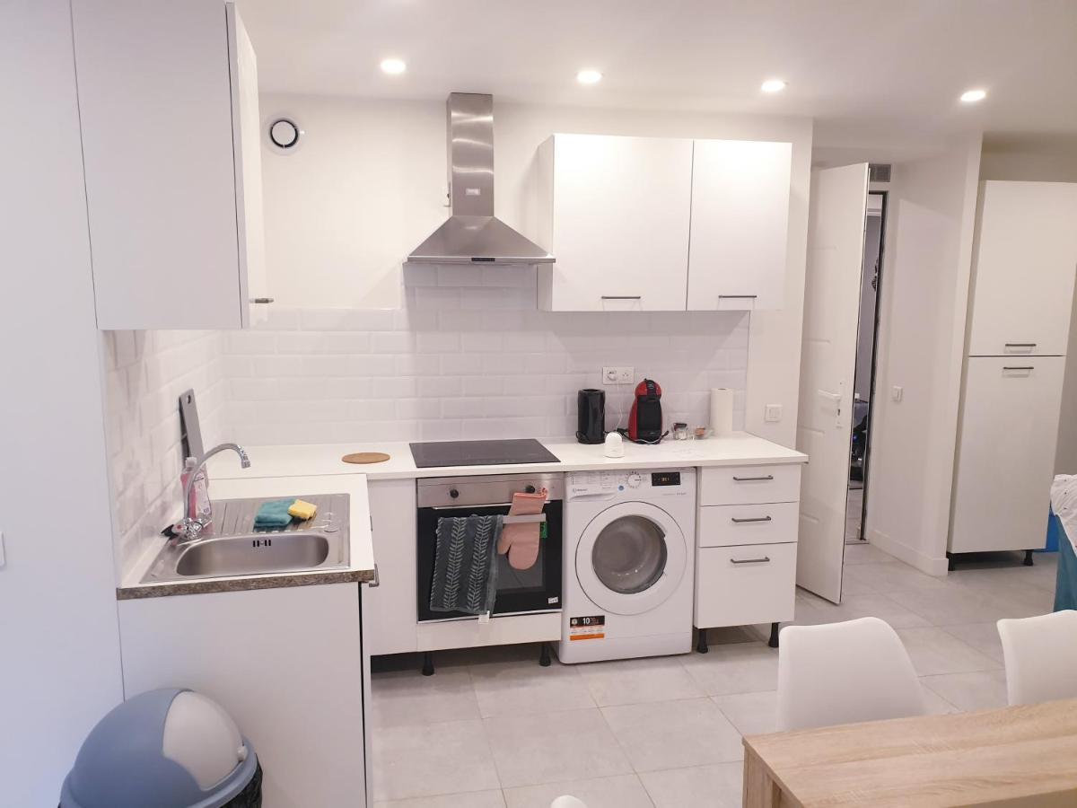 Appartements Renove 2023 Proche Aeroport 5Min, Gare Sncf 2 Min, Tramway Au Pied De L'Immeuble , Parking Possible, Renovated Apartments 2023 Near The Airport 5 Min, Train Station 2 Min, Tram Next To The Building 1 Min, Parking Possible Ніцца Екстер'єр фото