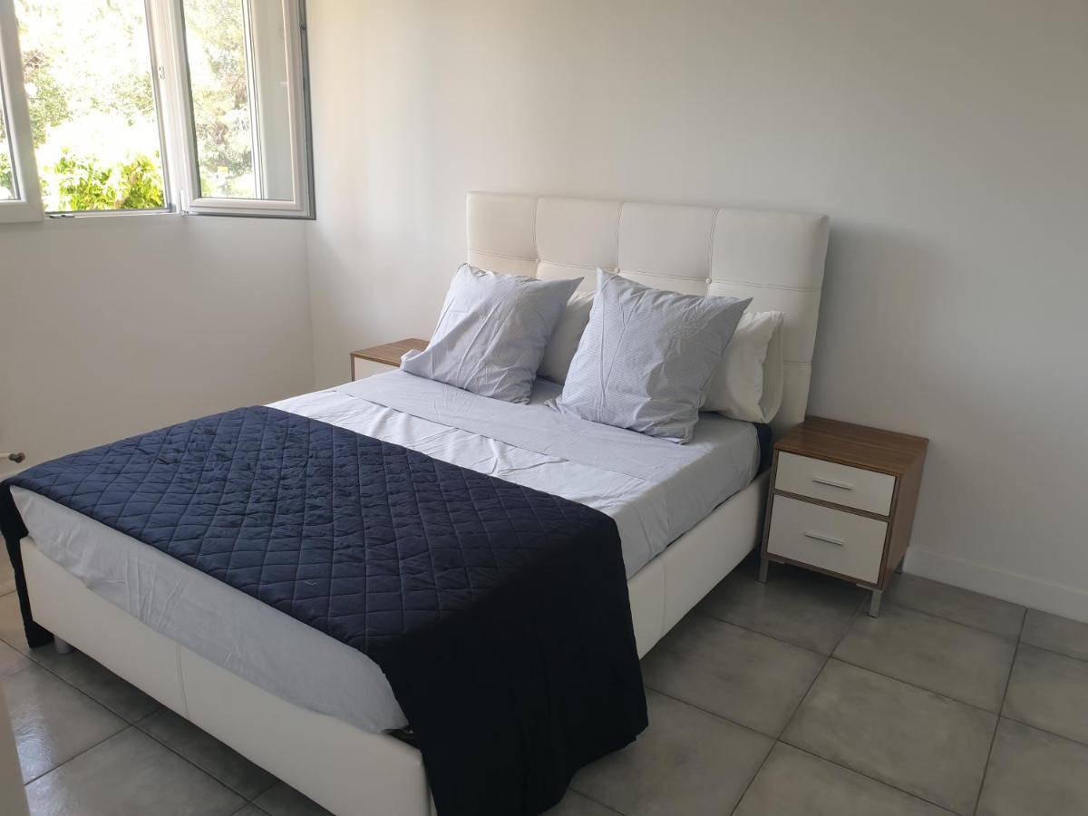 Appartements Renove 2023 Proche Aeroport 5Min, Gare Sncf 2 Min, Tramway Au Pied De L'Immeuble , Parking Possible, Renovated Apartments 2023 Near The Airport 5 Min, Train Station 2 Min, Tram Next To The Building 1 Min, Parking Possible Ніцца Екстер'єр фото