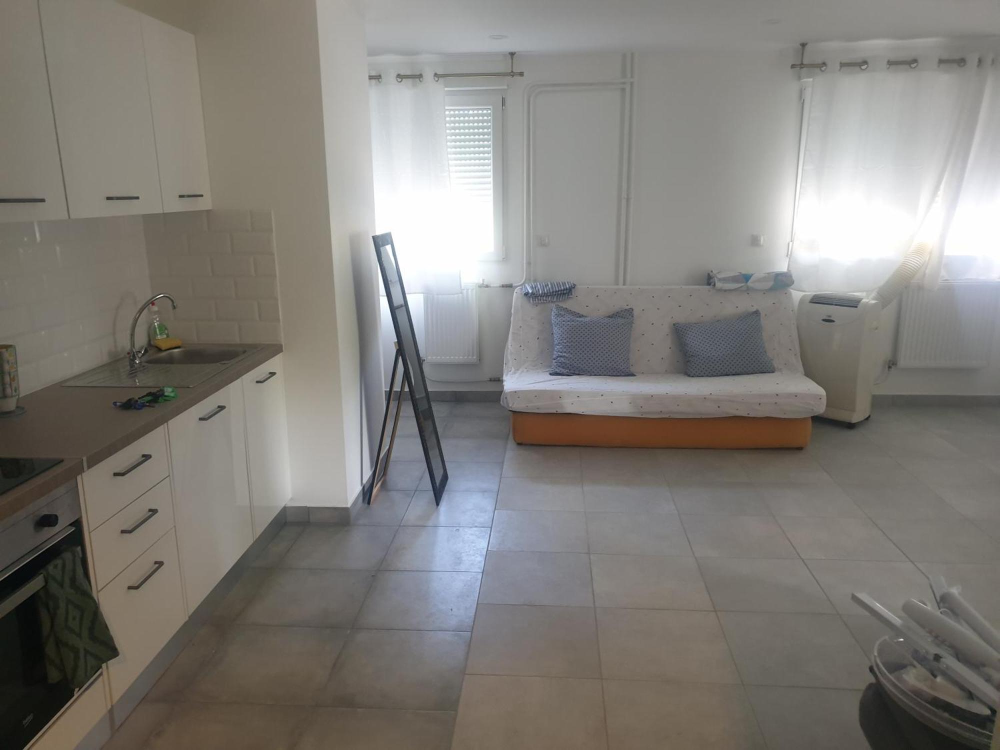 Appartements Renove 2023 Proche Aeroport 5Min, Gare Sncf 2 Min, Tramway Au Pied De L'Immeuble , Parking Possible, Renovated Apartments 2023 Near The Airport 5 Min, Train Station 2 Min, Tram Next To The Building 1 Min, Parking Possible Ніцца Номер фото